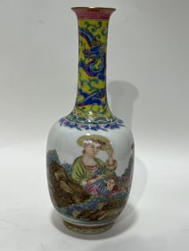 A Qing Dynasty enamel color Western figure bottle