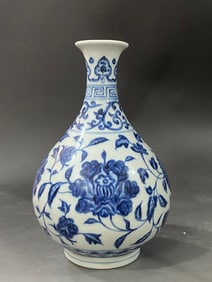 A piece of blue and white peony entwined with lotus pattern jade pot spring vase in the Yongxuan