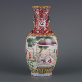 A piece of Qing Qianlong year pastel courtyard baby play amphora bottle