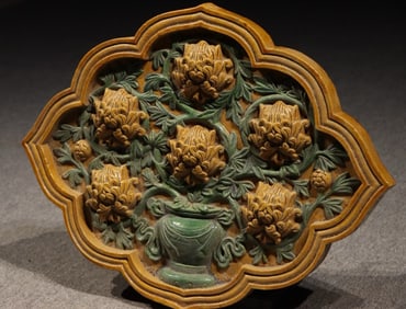 A piece of shadow wall three-color glass