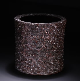 A piece of Qing Dynasty rosewood cloud dragon pattern pen holder