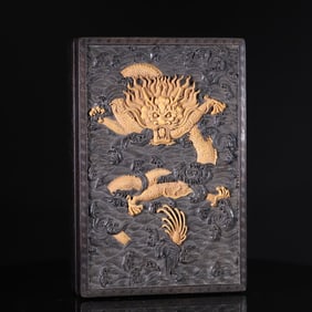 A piece of Qing Dynasty old red sandalwood dragon pattern lid box