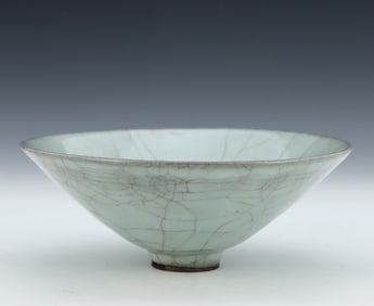 A Song official kiln hat bowl