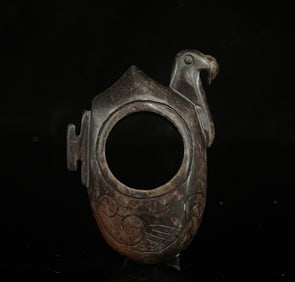 A piece of Hetian jade chicken heart wear