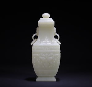 A piece of Hetian jade gluttonous ring bottle ornament