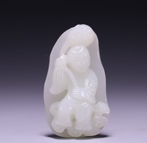A Qing Lao Hetian Yulian leaf boy carving