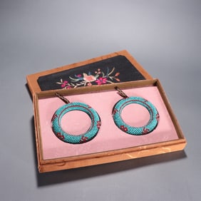 A pair of Qing Dynasty turquoise rice swastika bag agarwood bracelets