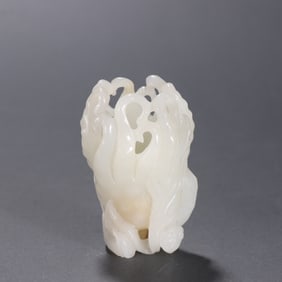 A hand-carved piece of Hetian jade Buddha in the late Qing Dynasty