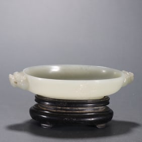 A piece of Qing Hetian jade seed material dragon head wash