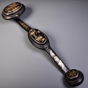 A piece of clear gold lacquerware Ruyi