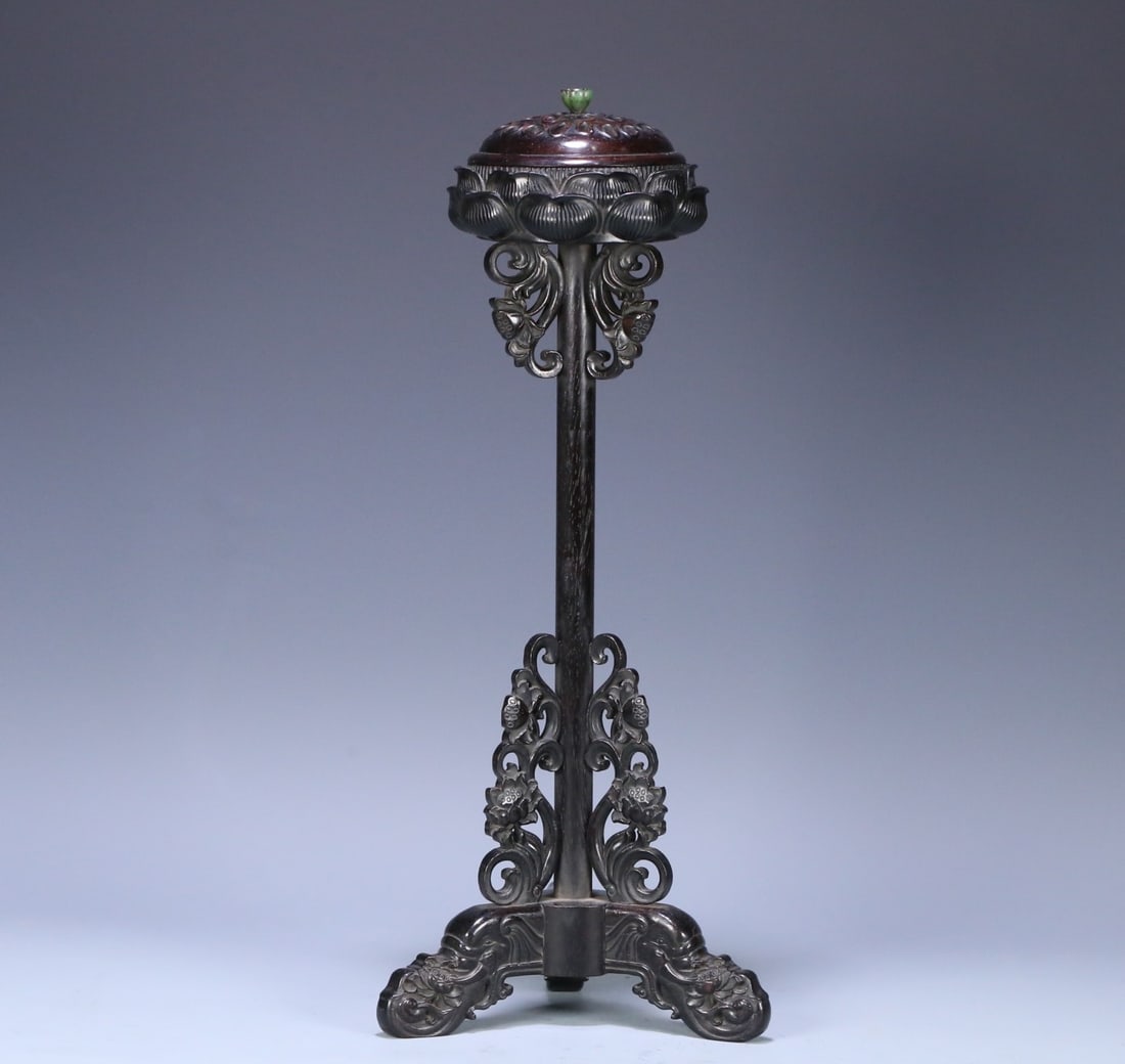 A piece of Qing Dynasty rosewood elephant-footed lotus aromatherapy burner: Qing Dynasty red sandalwood elephant foot lotus aromatherapy furnace Size: 37x15x15cm (The Dimensions Of All Batches Are Manually Measured.If You Need More Detailed Information, Please Contact Our Cus