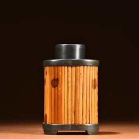 A piece of Li Jinfa made tin inlaid Xiangfei bamboo tea canister