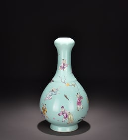 A piece of Qing Jiaqing green pastel baby play picture garlic head bottle