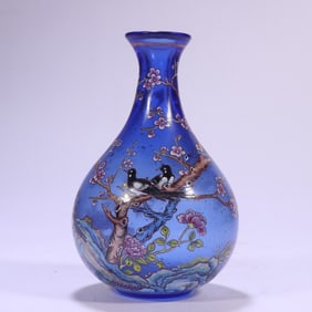 A piece of Qing Qianlong blue material vessel painted magpie Dengmei appreciation bottle