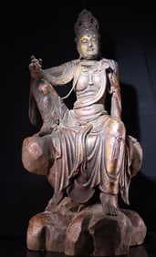 A piece of wooden lacquerware free Guanyin
