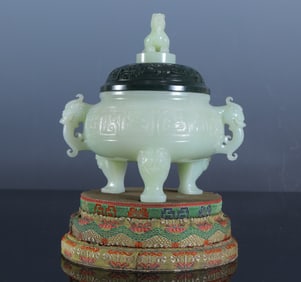 A piece of Hetian Yurui beast incense burner