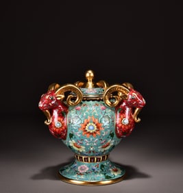 A piece of Qing Qianlong green flowers three sheep zun