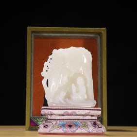 A Qing Dynasty Hetian jade character story Shanzi ornament