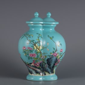 A  piece of Qing Yongzheng year milling ground plus foreign color flower and bird pattern conjoined