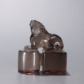 One piece of citrine button stamp