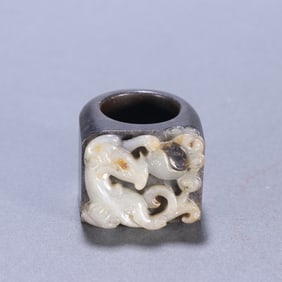 A piece of Qing Dynasty blue and white seed material dragon pattern wrench