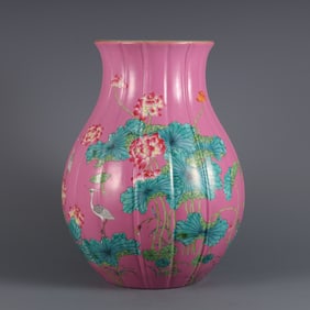 A piece  of Qing Yongzheng year made carmine ground pastel, a heron lotus liter melon Lingzun