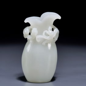 One piece of Hetian jade flower arrangement