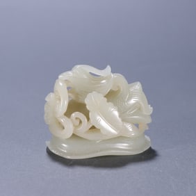 A piece  of Qing Dynasty Hetian jade lotus leaf Rui bird stove top