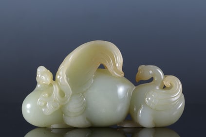 A piece of Hetian Yuzi and Mother Xuanniao handles