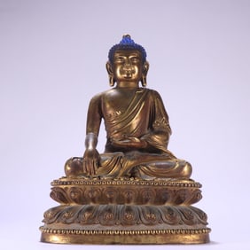 A bronze gilt statue of Sakyamuni from the Ming Dynasty