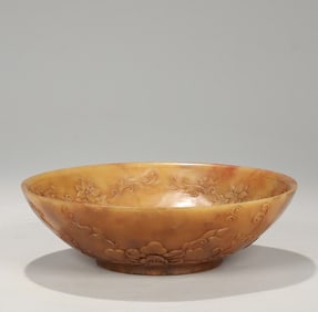 A piece of Qing Shoushan stone carving friend Qing style entwined lotus pattern pen wash