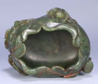 A piece of Qing Dynasty Hetian jasper lotus leaf wash