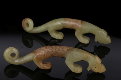 A pair of Hetian topaz tiger pen holders