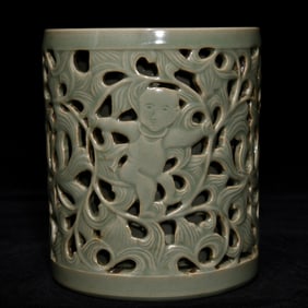 A piece of the kiln hollow boy flower double-layer pen holder