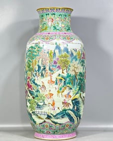 A piece of Qing Qianlong: Yangcai character Ming Emperor Xingshu picture of the east melon bottle