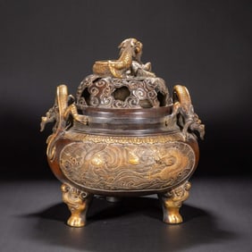 A beautiful piece of dragon ear smoker