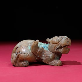 A Hetian jade beast