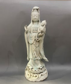 A piece of Song Dynasty Hutian kiln sent the son Guanyin