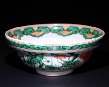 A piece of Qing Dynasty multicolored bowl