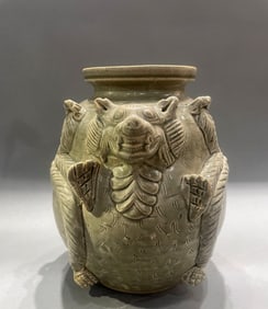 A piece of Song Dynasty Yue kiln beast bear jar