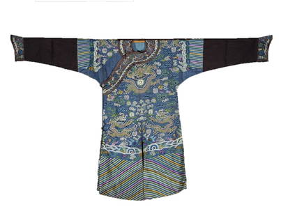 A Qing Dynasty Kesi dragon robe: Qing Dynasty silk dragon robe Size: H: 1.3m Sleeve L: 2.2m (The Dimensions Of All Batches Are Manually Measured.If You Need More Detailed Information, Please Contact Our Customer Service Before Biddin