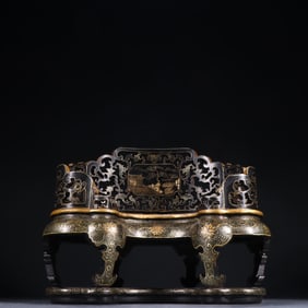 A piece of clear wood tire lacquerware painted gold Arhat bed table