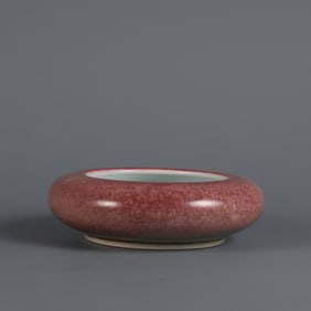 A piece of cowpea red glazed gong washed in the year of Kangxi in the Qing Dynasty