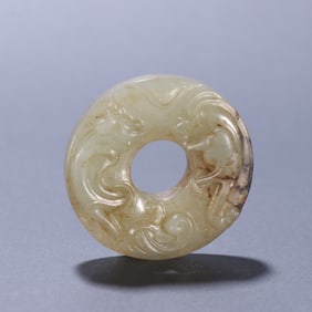 A piece of Han Hetian jade carving dragon pattern jade