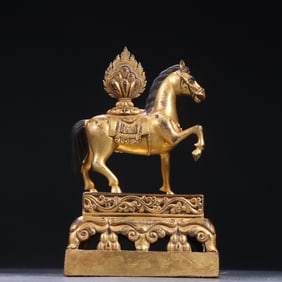 A piece of Qing bronze gilt horse treasure seal