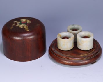 A Qing Dynasty old jadeite longevity wrench fingers three