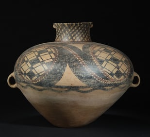 A piece of Qijia culture clay pot