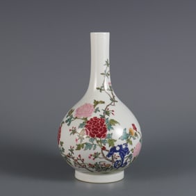 A piece of Qing Yongzheng year made pastel peony pattern gall bottle