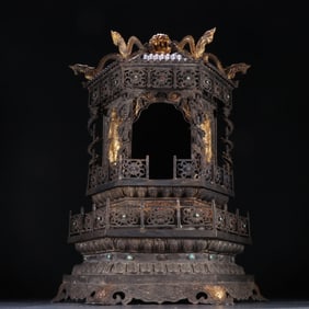 A piece of pure silver gilt king statue hexagonal Buddha shrine