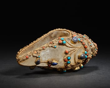 A piece of Qing Dynasty conch magic vessel